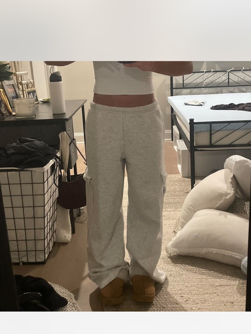 Edikted Light Gray Wide-Leg Cargo Joggers